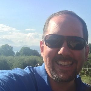 Meet your Posher, Tom